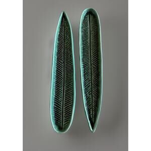 Pair Crate & Barrel Olive Appetizer Serving Dish Boat Leaf Design Green 12 "
